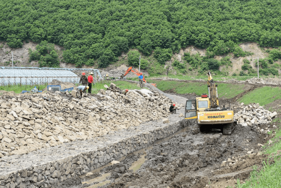 农村敬老院建设_2014年农村敬老院规范化建设管理年活动工作总结_建设新农村